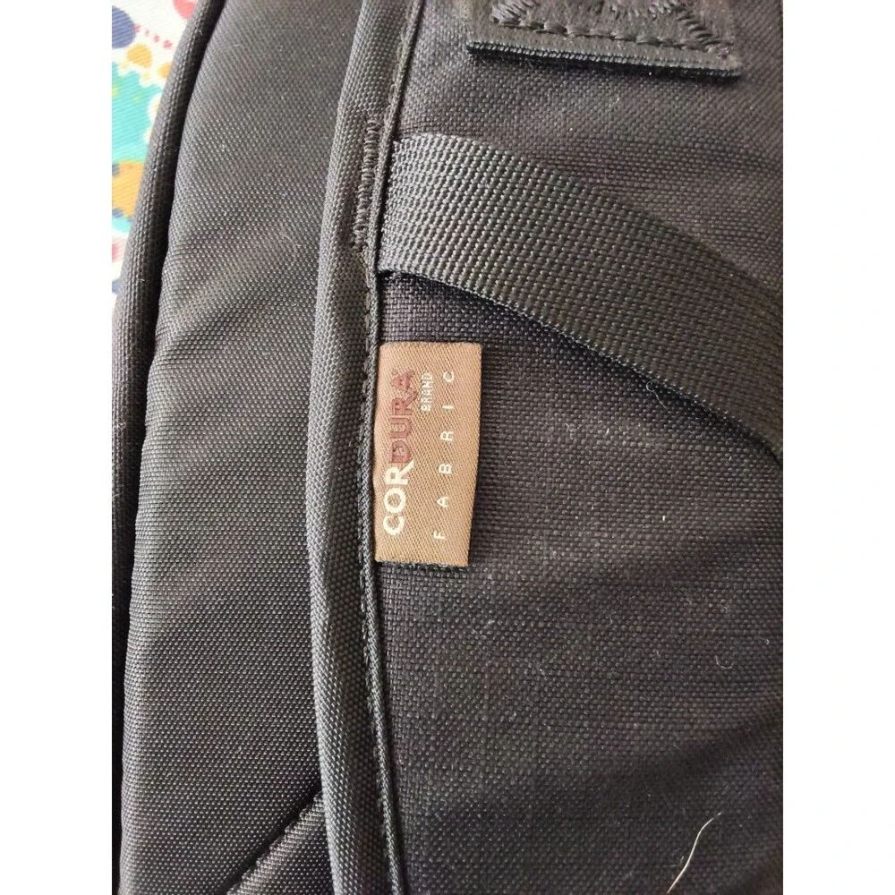 Camelbak M.U.L.E. Maximum Gear Hydration Pack Black Padded Straps Bladder Inc.